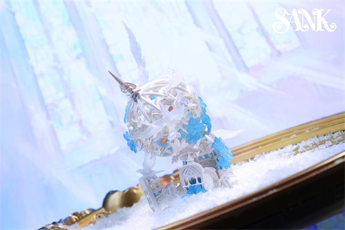 Good Night Series - Sky Wing: A white filigree cage with snowflake motifs on a snowy tray, available for preorder, limited to 199 sets.