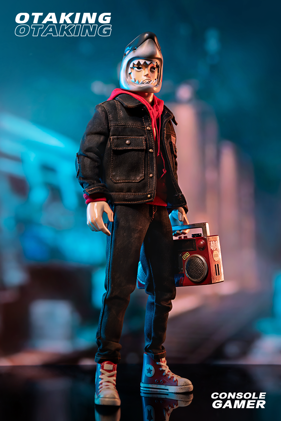 Action figure holding radio, close-up of toy with jacket, shoes, and accessories - OTAKING - Console Gamer.