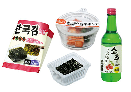 Puchi Sample Light Dinner at a convenience store Re-ment Blind Box Series featuring miniatures of food items, a green bottle, and packaged goods.