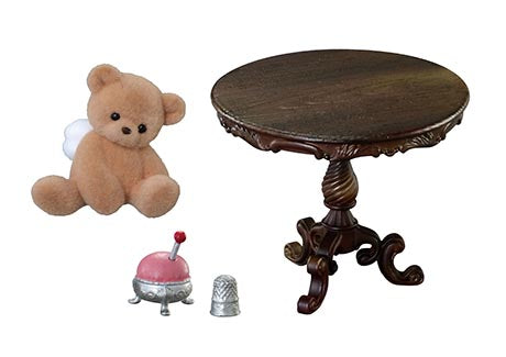 Grandma's Sewing Room Re-ment Blind Box Series: Features a plush teddy, ornate table, pincushion with pin, and thimble, showcasing four of the eight collectible designs.