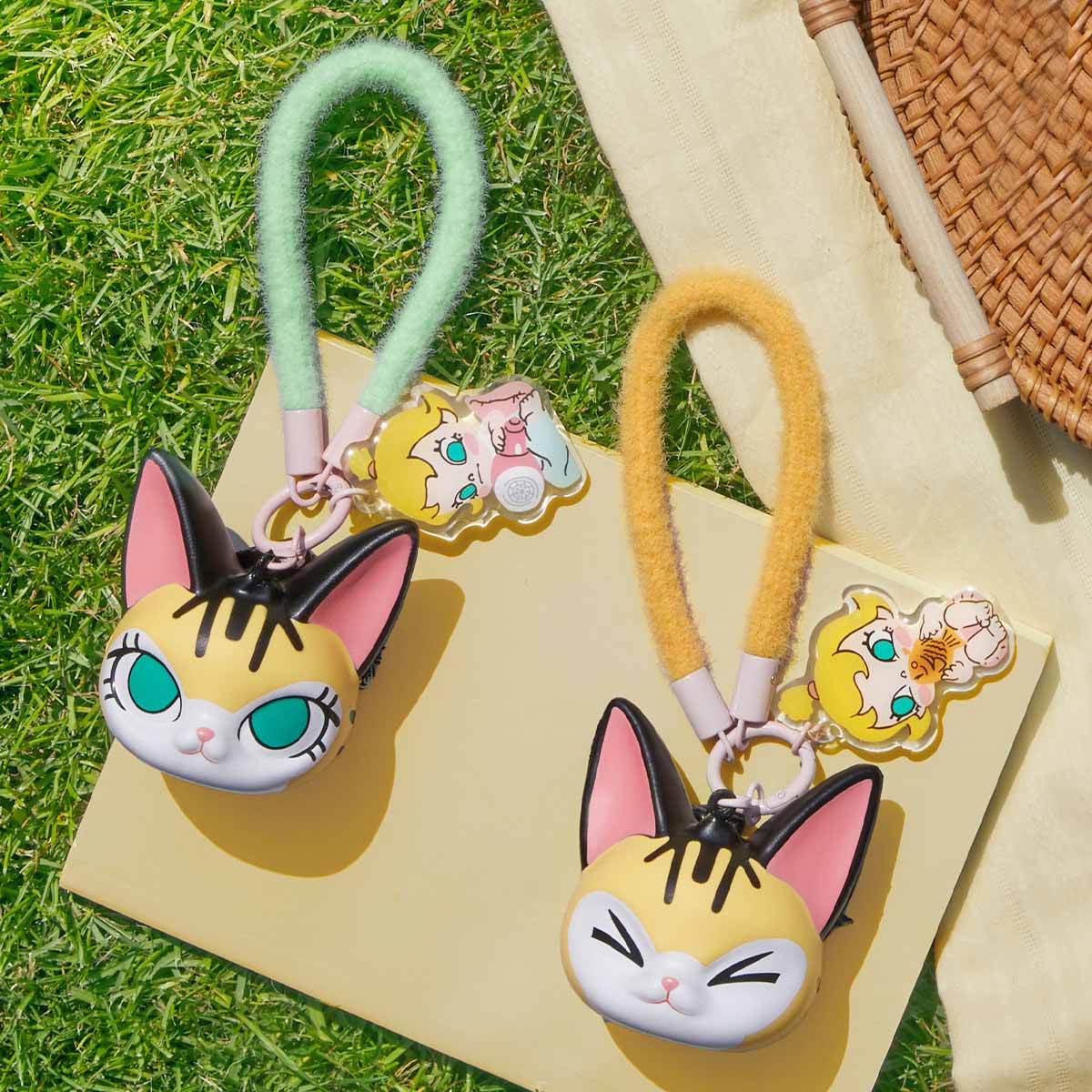 Baby Molly & Baby Tabby Series-Pinch Pendant Blind Box features a cartoon cat face keychain, crafted from PU foam, hardware, and acrylic, measuring 6.5cm.