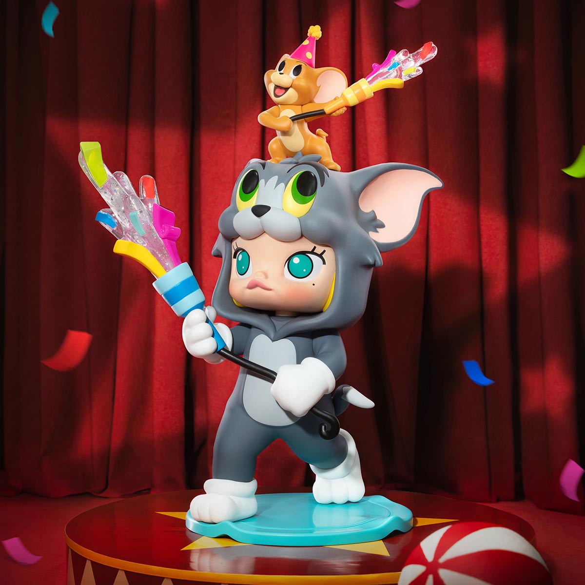 MOLLY × TOM & JERRY Figurine depicting a chibi girl in a cat costume with a party popper, accompanied by a mouse, capturing a festive diorama scene.