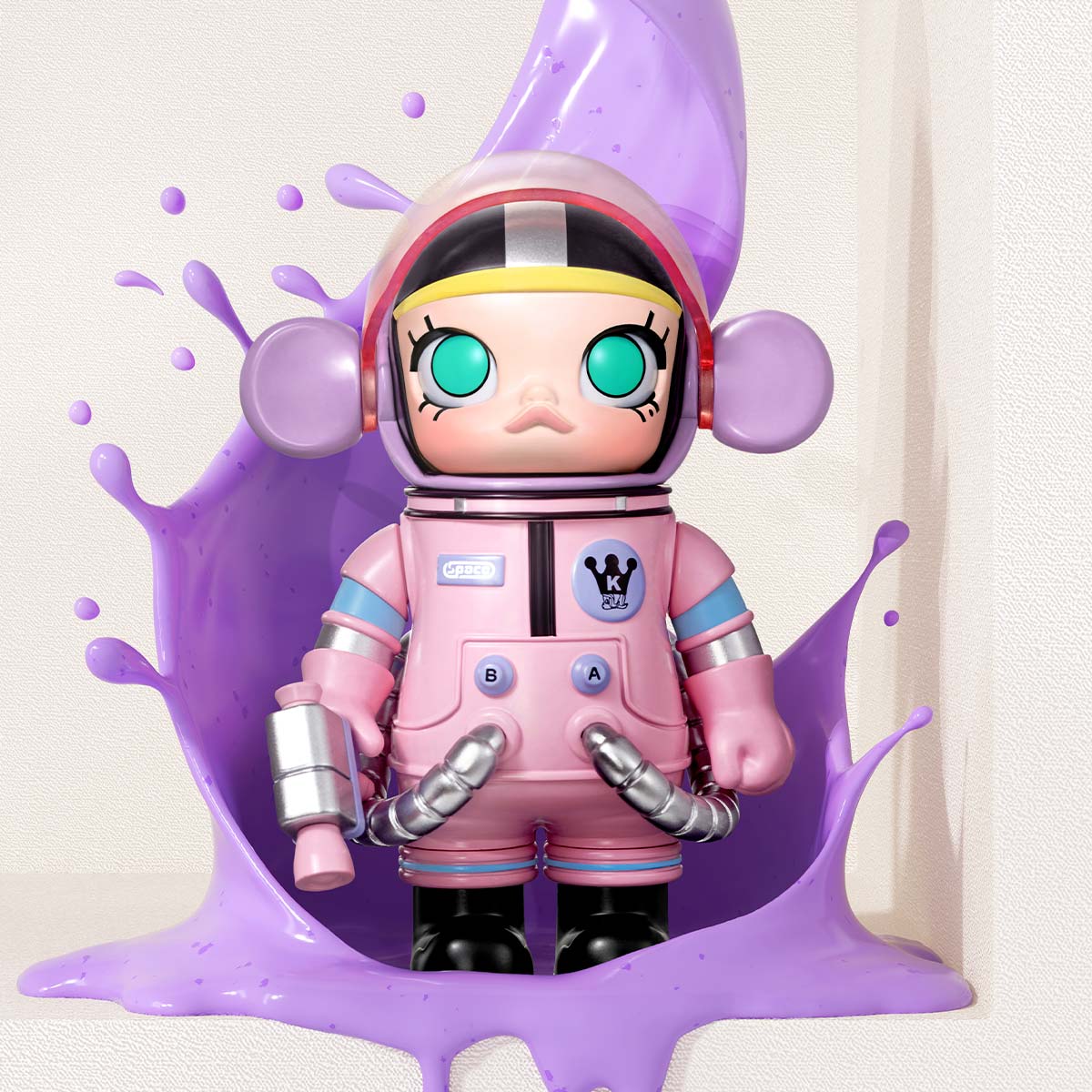 MEGA SPACE MOLLY 100% Blind Box Series 4 features a chibi astronaut in a stylized pastel spacesuit with glossy helmet, part of a collectible toy series.