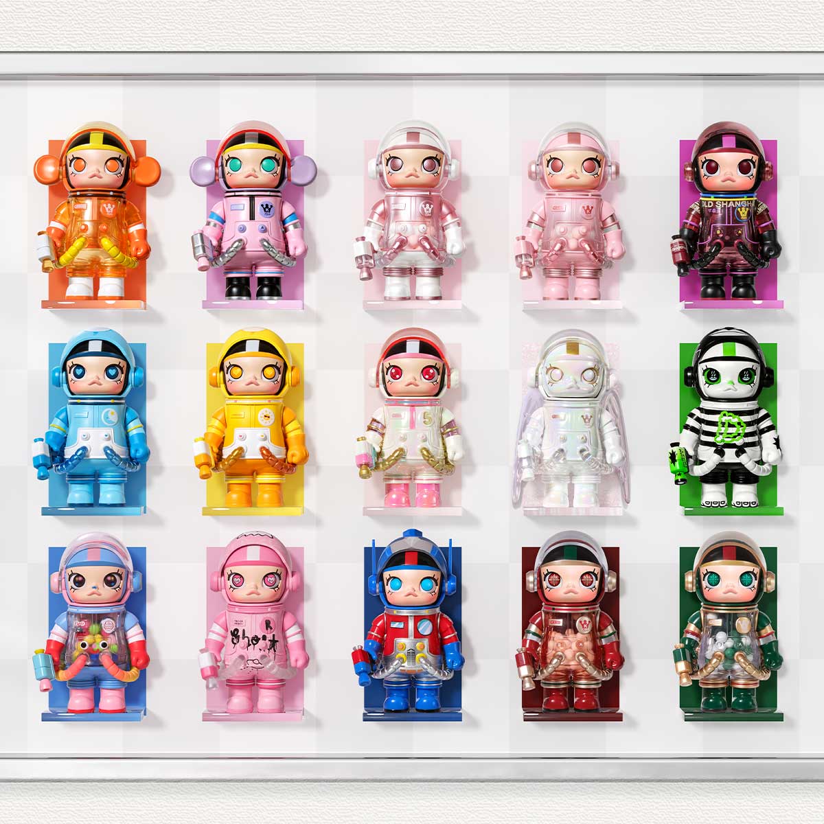 MEGA SPACE MOLLY 100% Blind Box Series 4 featuring 15 astronaut figures in diverse color themes, ideal for art toy collectors.