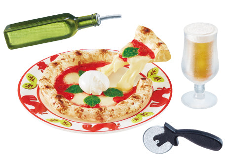 Small street corner trattoria Re-ment Blind Box Series: Margherita pizza with cheese stretch, olive oil, beer, and pizza cutter, showcasing one of eight collectible designs.