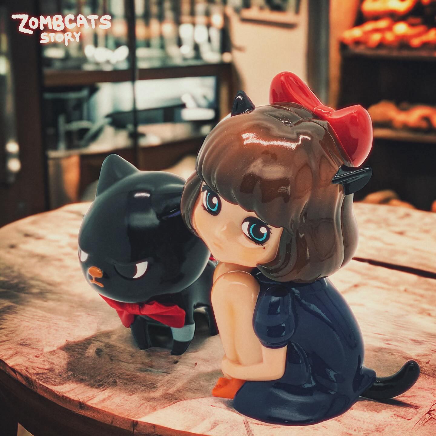 Nekomume figurine with girl, cat, and doll in limited edition vinyl toy set by Morimei.