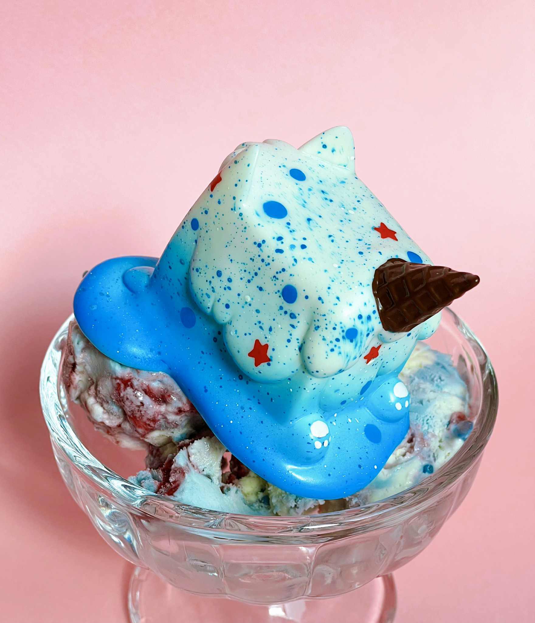 Popping Candy Ice Cream Cat by Rato Kim Popping Candy Ice Cream Cat by Rato Kim