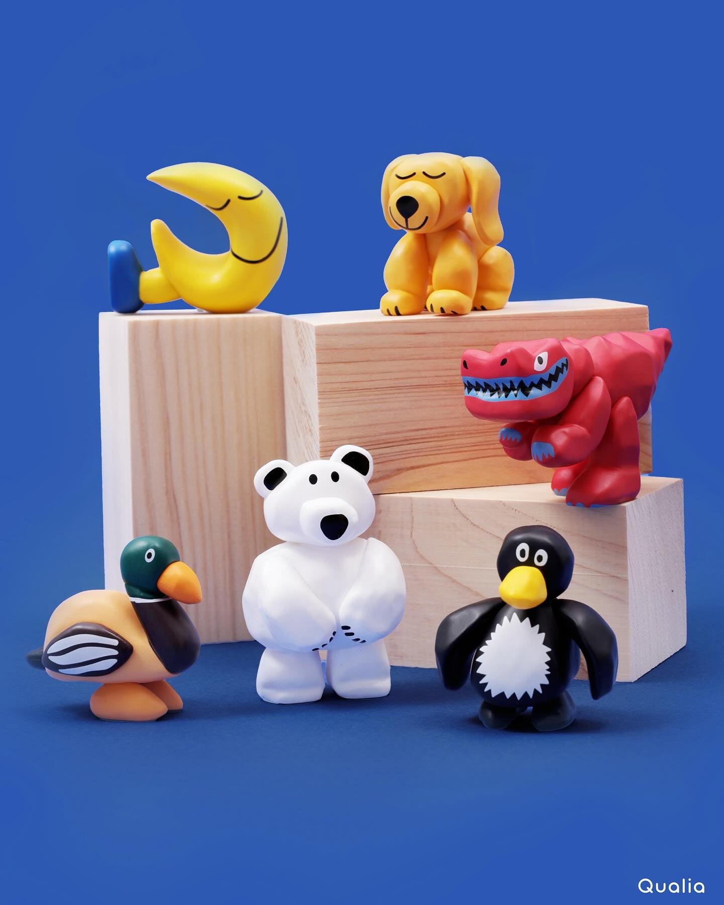 DAISUKE KONDO Art Collection Mascot figure 2 Gacha Series featuring colorful cartoon-style toy figures, including moon, dog, dinosaur, duck, polar bear, and penguin.