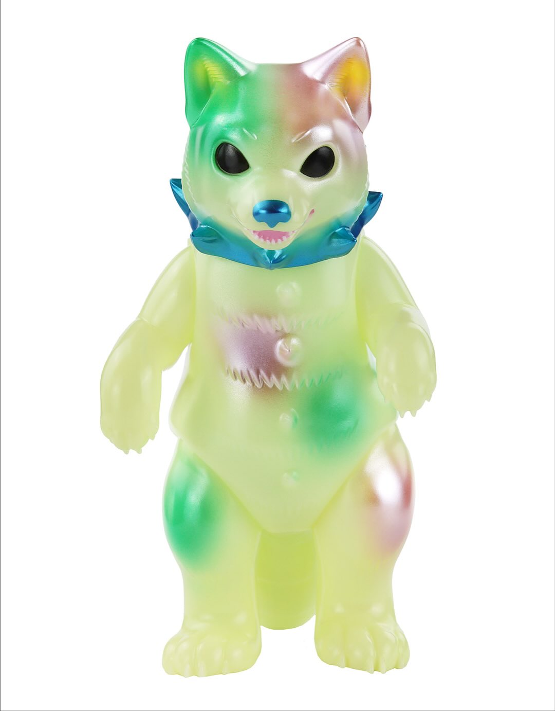 Daioh Shibara Dream Fantasy by Konatsu, a 20cm bipedal wolf-like sofubi toy, features a translucent, rainbow-tinted design with pointed ears and a spiky collar.
