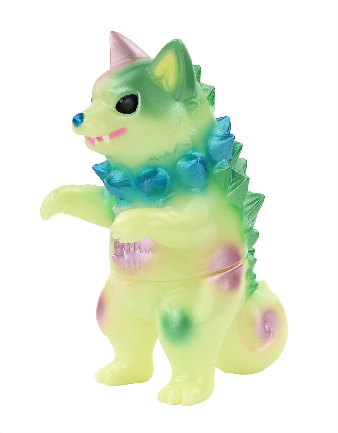 Shibara Dream Fantasy by Konatsu - Preorder: A 9cm sofubi figure featuring a fox-like creature with spikes and a horn, available for preorder at Strangecat Toys.