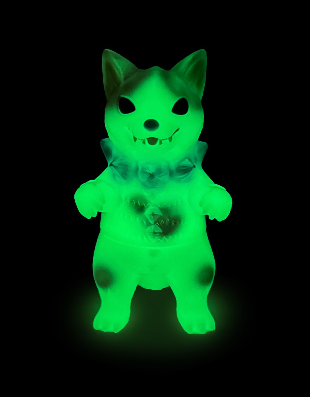 Shibara Dream Fantasy by Konatsu - Preorder: A 9cm glow-in-the-dark sofubi creature with pointed ears, fanged teeth, spiked collar, and a unique belly mouth.