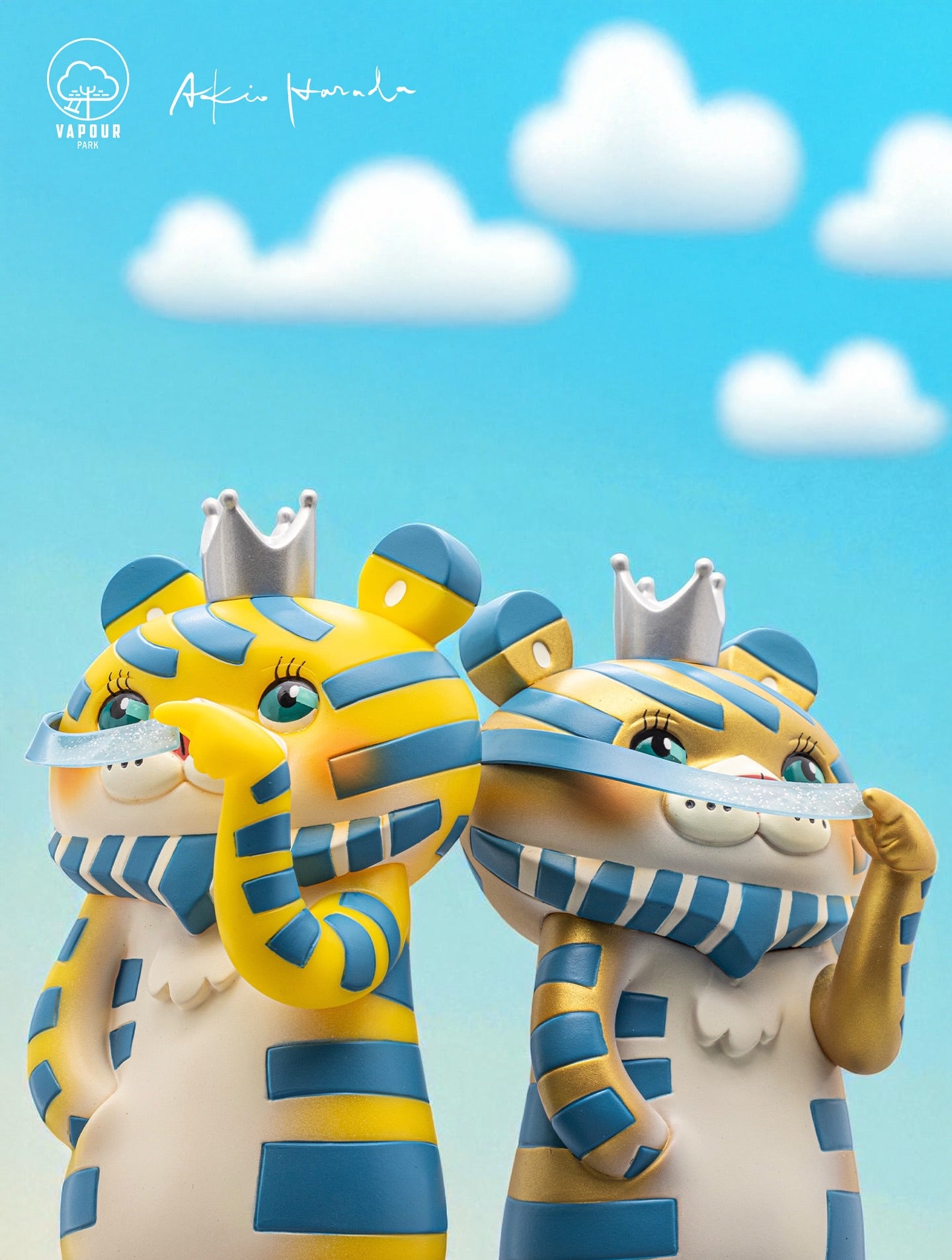 Bearded Tiger 6th Colorway by Akio Harada & Vapourpark, featuring two vinyl tiger figures with crowns and extended noses, available for preorder.