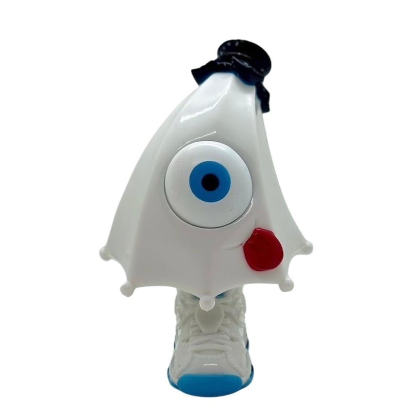 Kick Specter - white by MARK's: A collectible ghost figurine with a blue eye, red accent, and black cap, rooted in a detailed sneaker base.