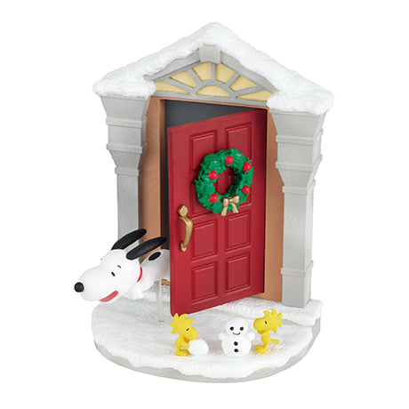 SNOOPY's Door Story Re-ment Blind Box Series features a toy door with snow, a wreath, and a stuffed animal, part of a collectible six-design set.