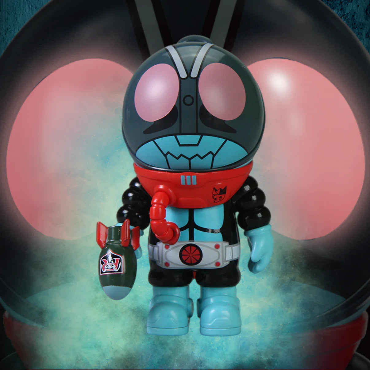 SAMSAM ADVENTURER X KAMEN RIDER BLIND BOX: Insect-themed vinyl toy with stylized helmet, holding green bomb accessory. Part of an 8-design series.