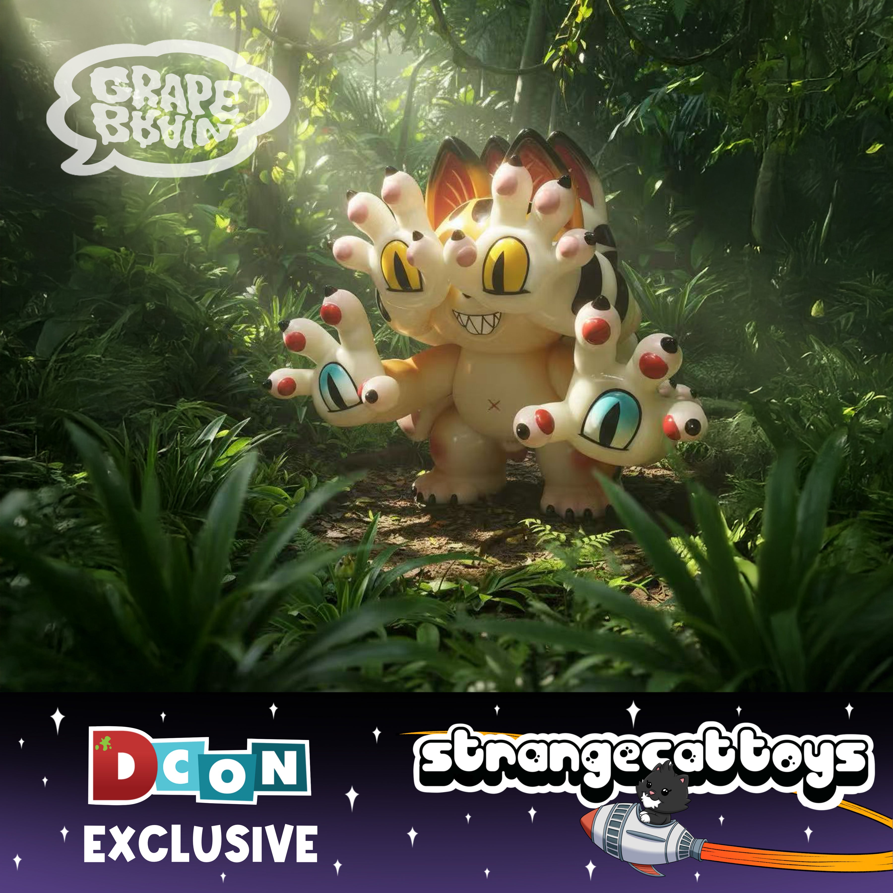 ONIGIRI COMBO - Tiger ver.2 by Grape Brain: A chubby, grinning cat-like toy with eyeball palms, featured as a DCon Exclusive from Strangecat Toys.