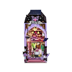 Kuromi™ Spooky House Booknook