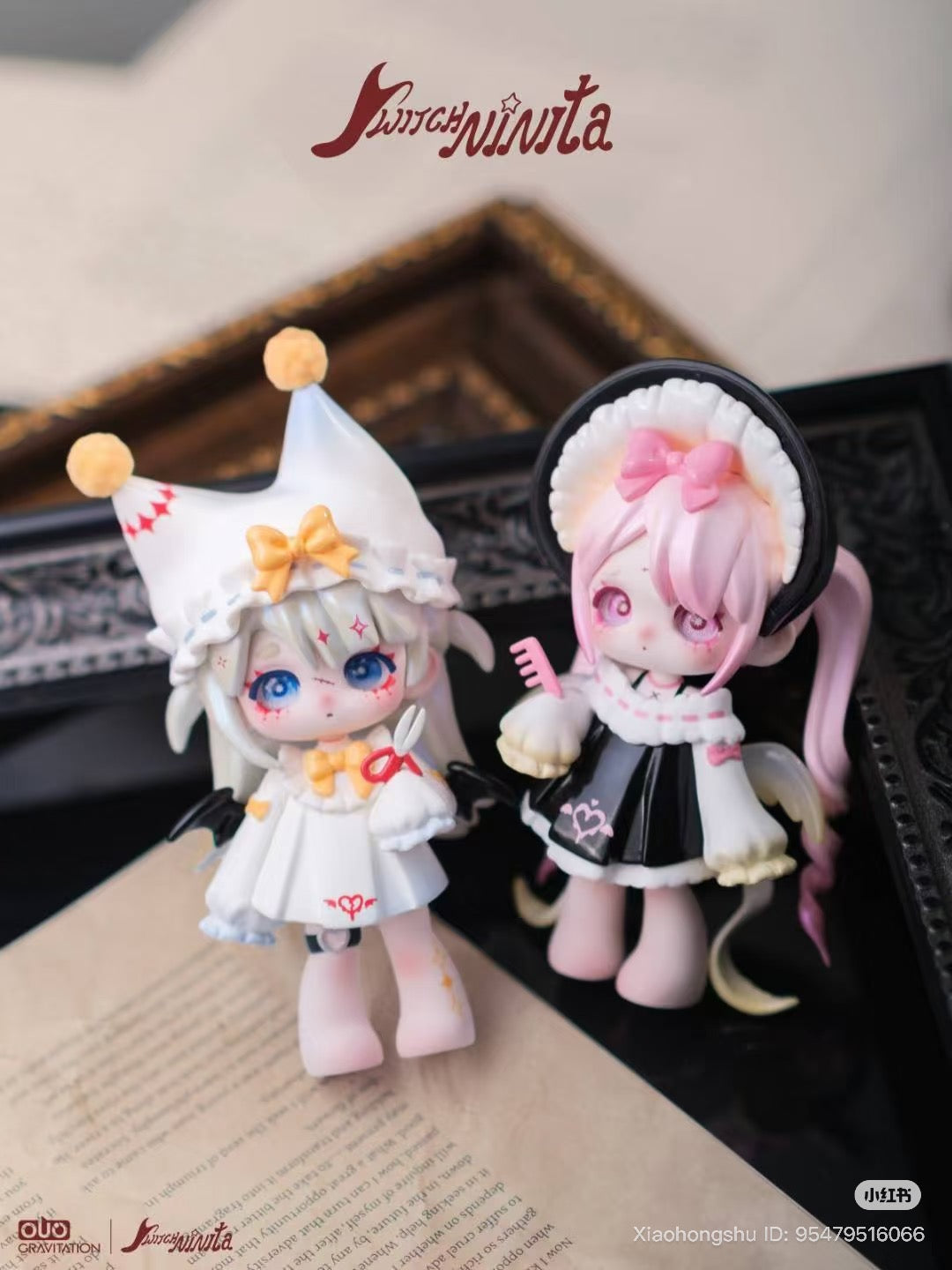 Two “Switch Ninita” chibi figurines from the Ninita Magic Mirror Paradise Series Blind Box, featuring unique cloaked and frilly outfits, with scissors and comb accessories.