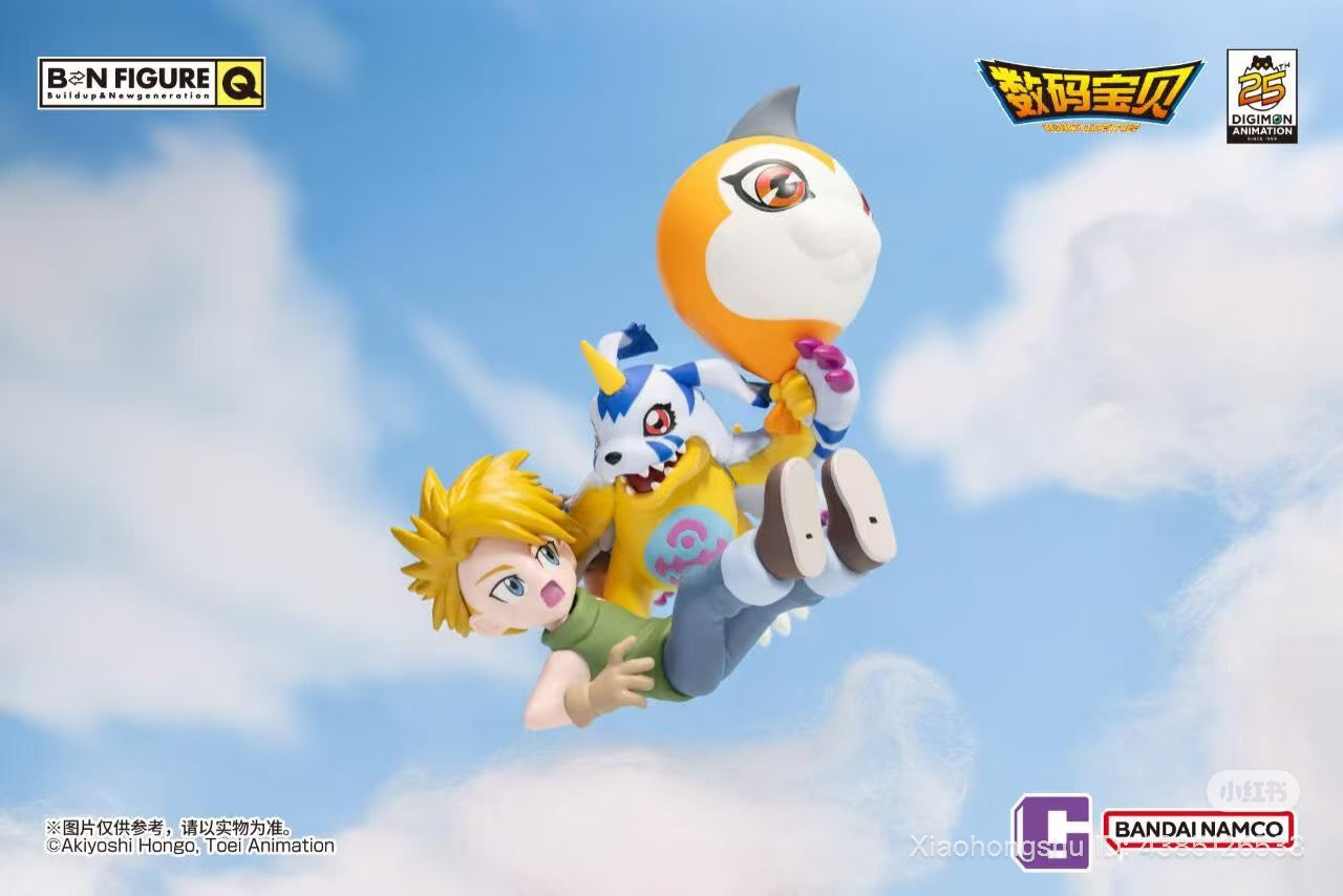 BNFIGURE Q Digimon Adventure 25th Anniversary collectible featuring a yellow-haired character held by a blue Digimon with a balloon, set against a sky backdrop.