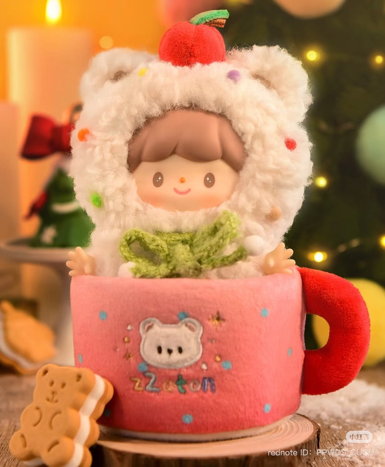 Winter Cream Zzoton Limited Plush, 16cm, a collectible art toy, embodies Strangecat Toys' unique blind box and art toy aesthetic.