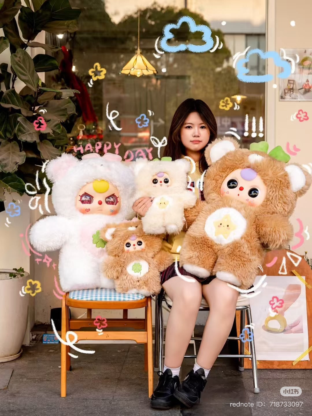 A person holds the BabyThree 1000% Bear Boy +400% Baby Bear Blind Box, a preorder item featuring oversized teddy bear designs.