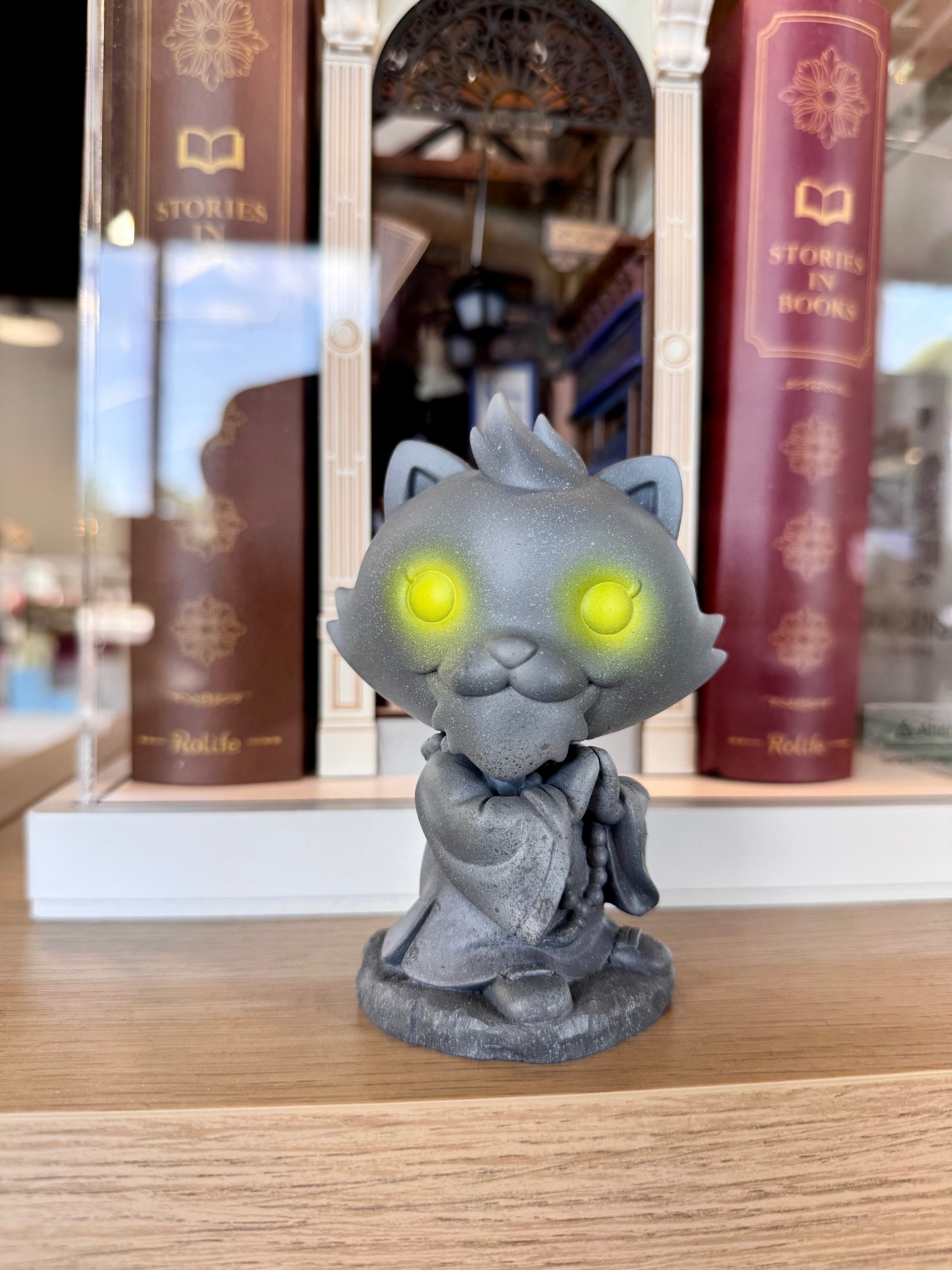 Grandpa & Friends 2 - Wise Grandpa by Czee13, a 4 vinyl figure, features a detailed close-up design, perfect for collectors of unique, artistic toys.