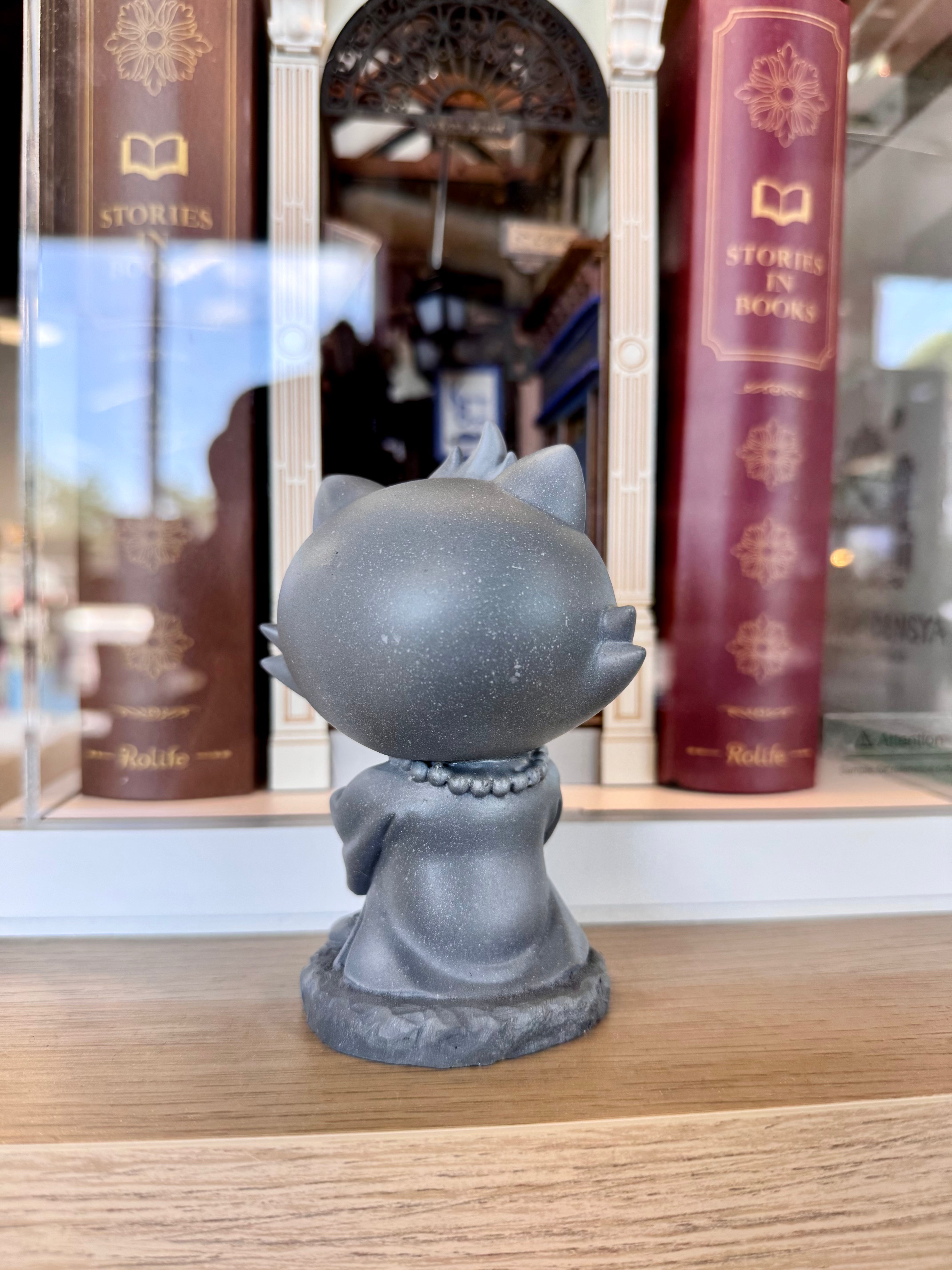 Grandpa & Friends 2 - Wise Grandpa vinyl figure, 4 inches tall, designed by InPrimeWeTrust, displayed close-up, emphasizing its artistic detail.