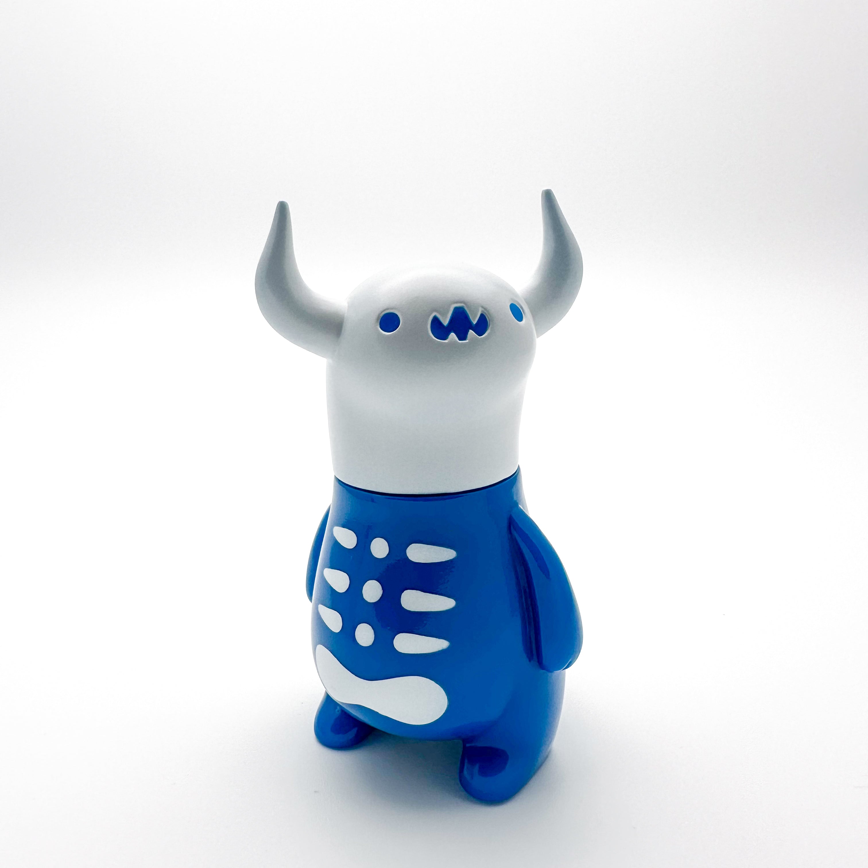 Sky Monster Bo - Bone by Chishima Konosuke