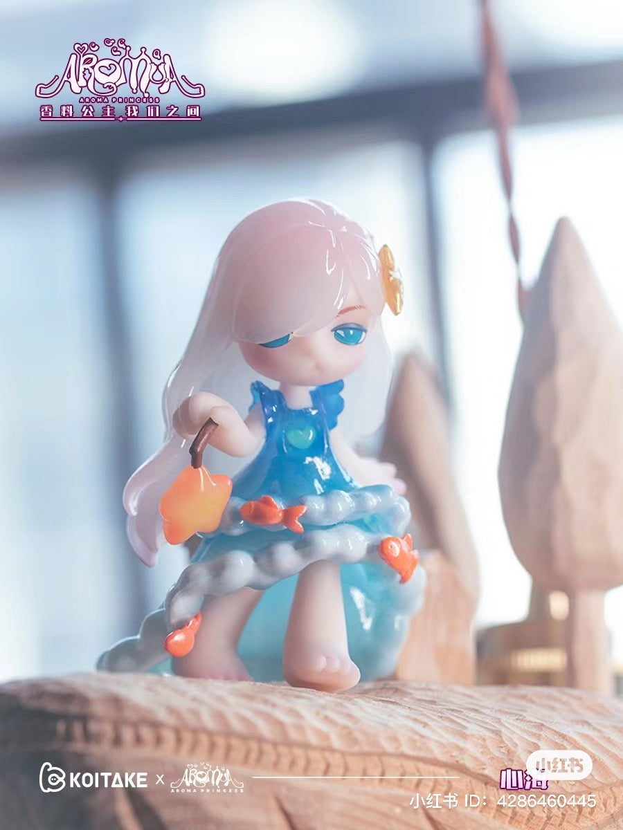 A blind box toy figurine series titled Aroma Princess Between Us, featuring 10 regular designs and 2 secrets. From Strangecat Toys.
