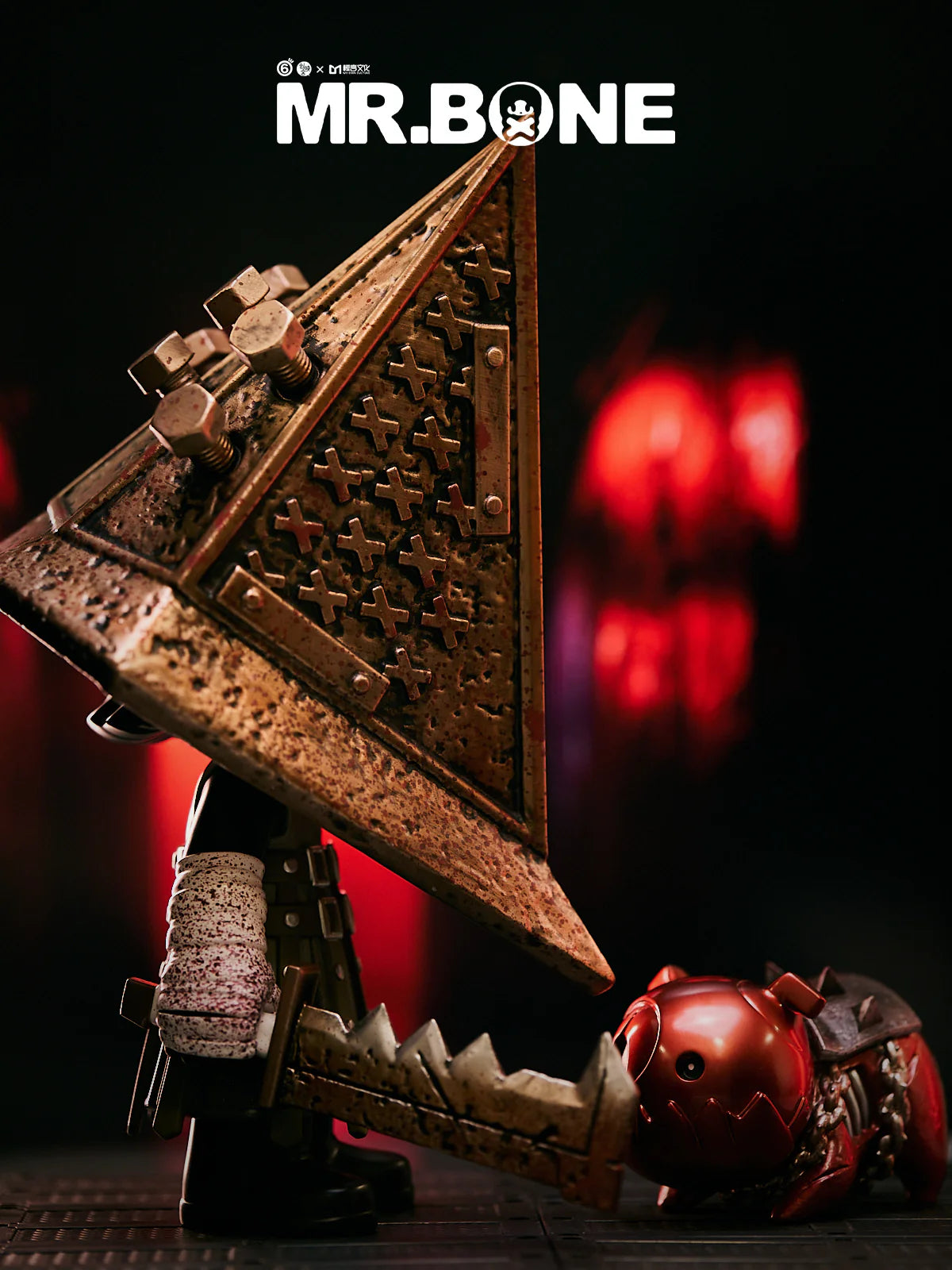 Mr. Bone - Pyramid Head 200% statuette with triangular helmet, jagged blade, and red mechanical sidekick. Preorder for limited edition collectible, 22cm tall, ships Sept 2025.