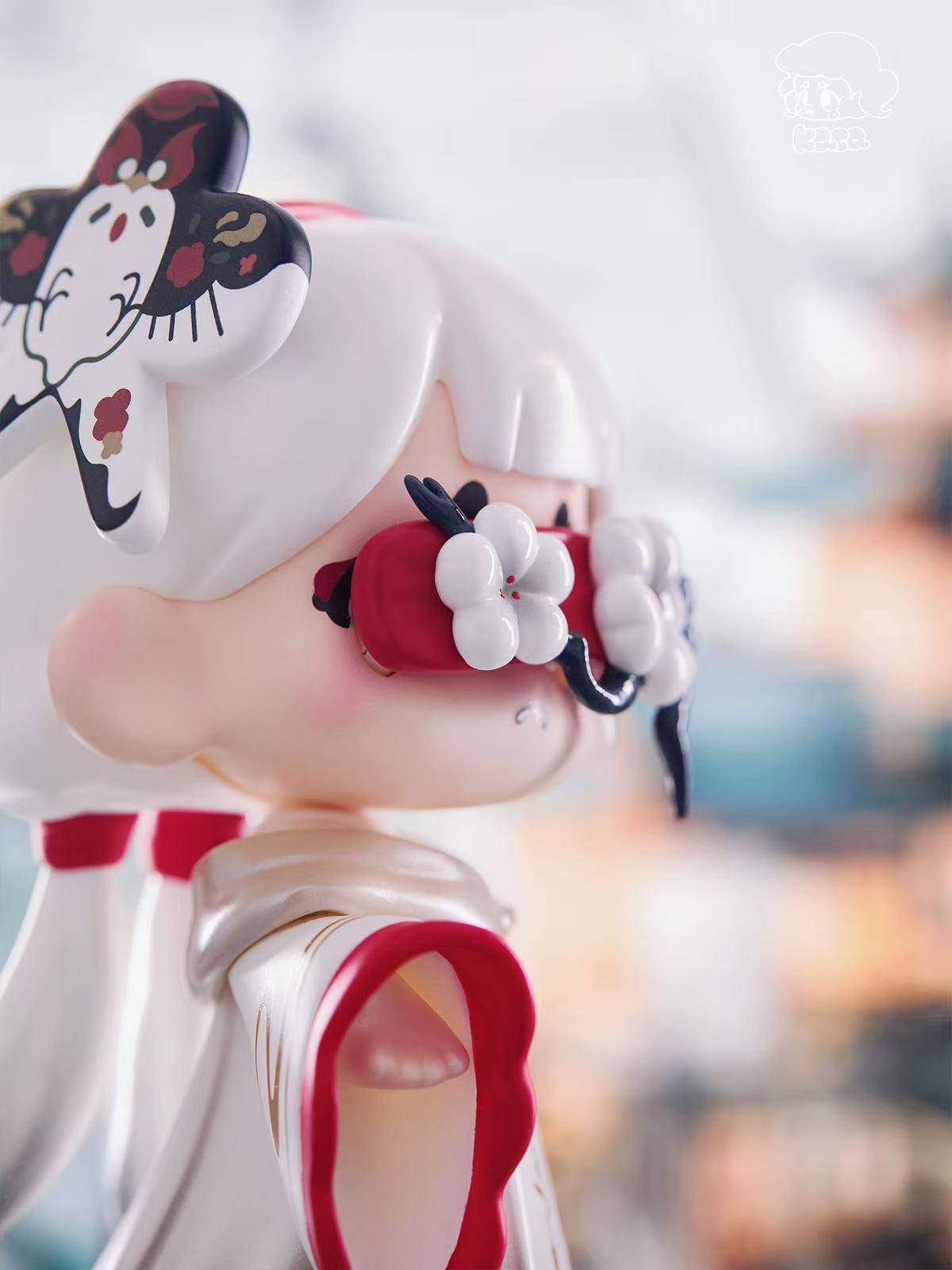 KASA 2.0 - Mystic Tales Blind Box Series: Collectible art-toy with white ponytails, kimono, red goggles, and animal mask. Part of a 9-design, PVC series.