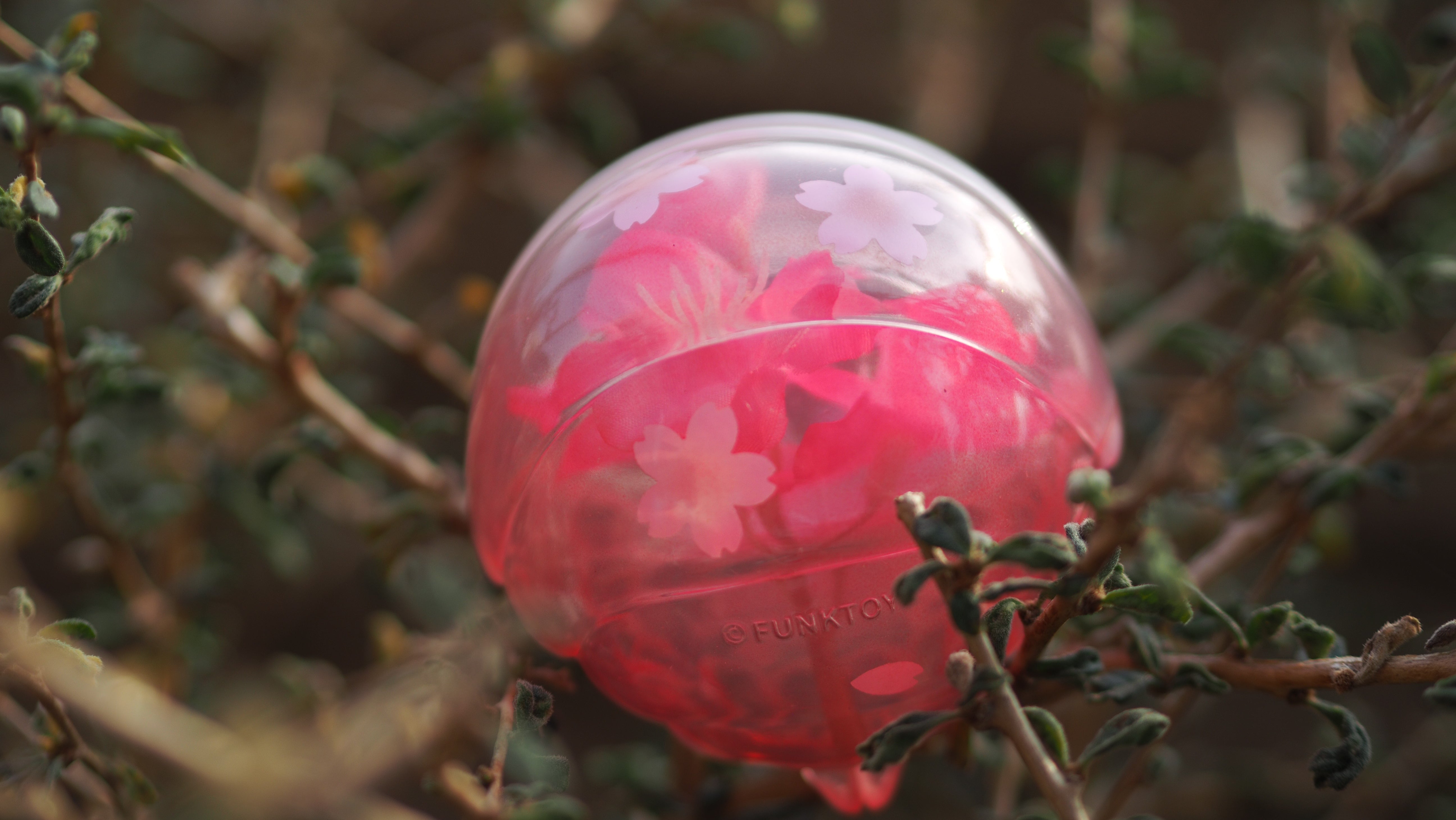 Preorder SAKURA BOBO: 10 cm tall soft vinyl ball with flowers, embodying Strangecat Toys' blind box and art toy store essence.