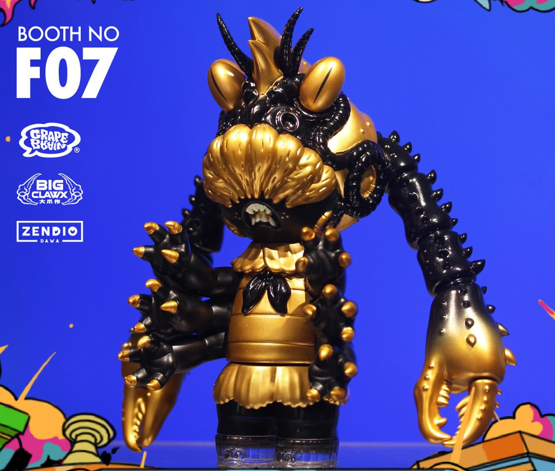 Crayfish Girl - Zendio Dawa ver. by Grape Brain x Big Clawx: a monstrous designer toy with horned head, spiky arms, oversized claw, and skirt-like body.