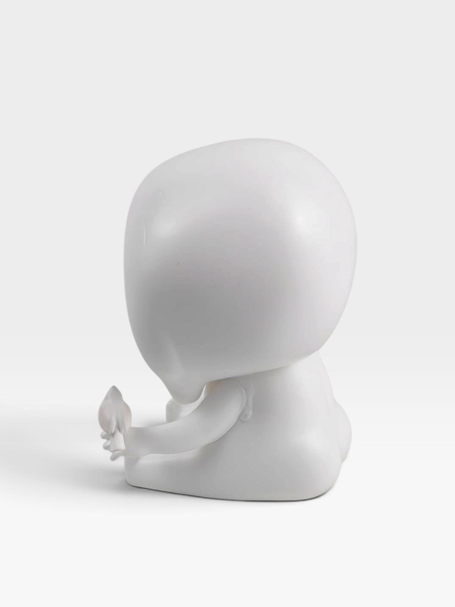 Sittin' Skully GID Edition by Mike Mitchell - Preorder