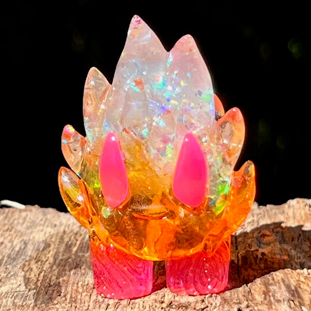 Sparks - Summer Pinkeye by Leecifer: A resin sculpture, edition of 12, measuring 2”H x 1.5”W x 1”D, showcasing intricate details.