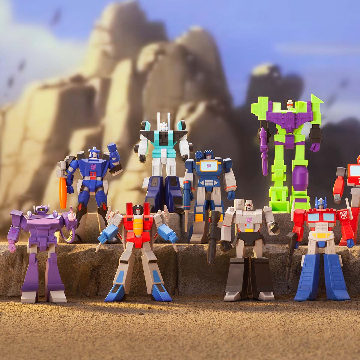 TRANSFORMERS Generations Blind Box Series: Toy robot figures and action figures on display.