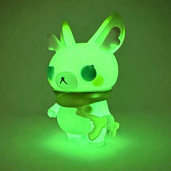 Momiji-chan Drift Ice Sparkle by Asako Hashi