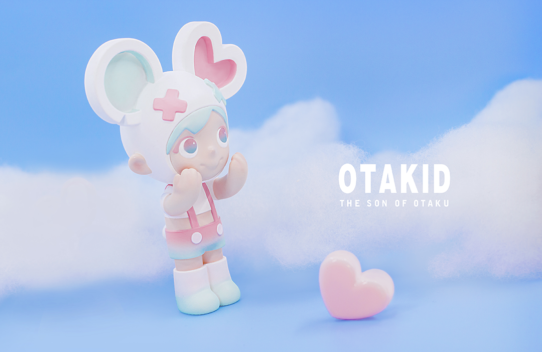 Toy figurine of a girl with heart, part of OTAKID - DD Mouse by Sank Toys collection at Strangecat Toys.