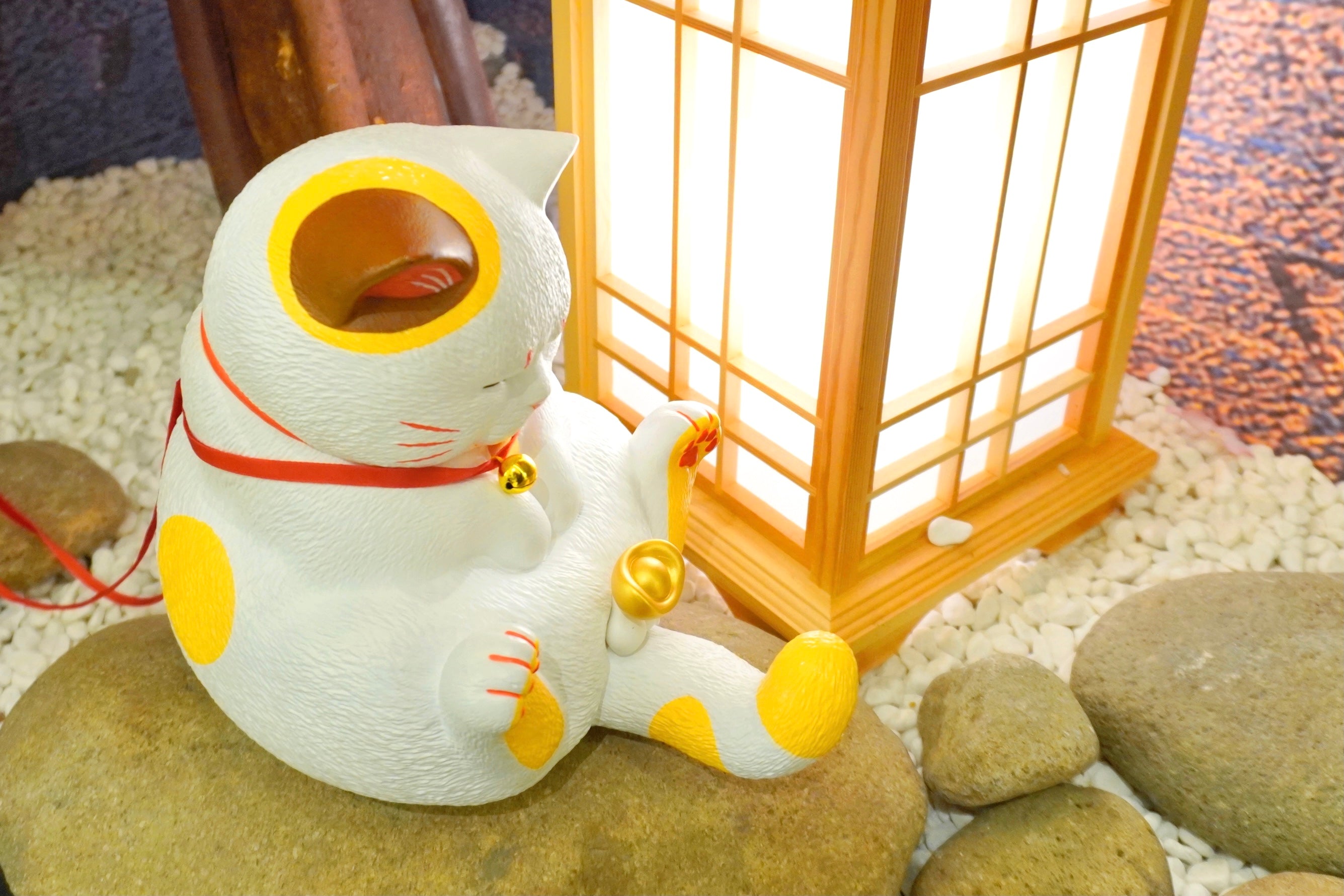 Crotch Staring Cats 300% - White Fortune Cat
