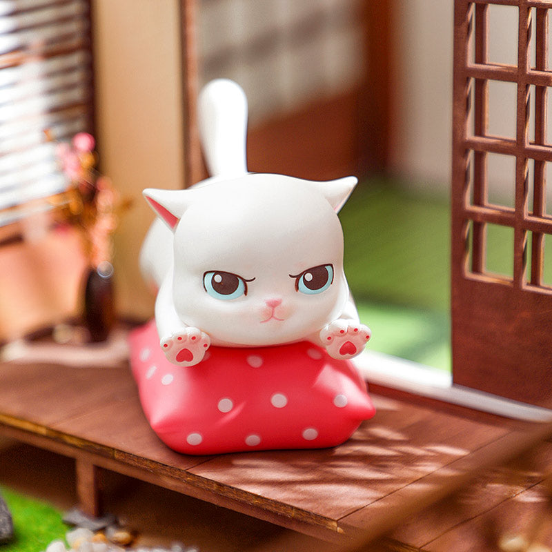 Fat House Happy Cat series from Simon Toys