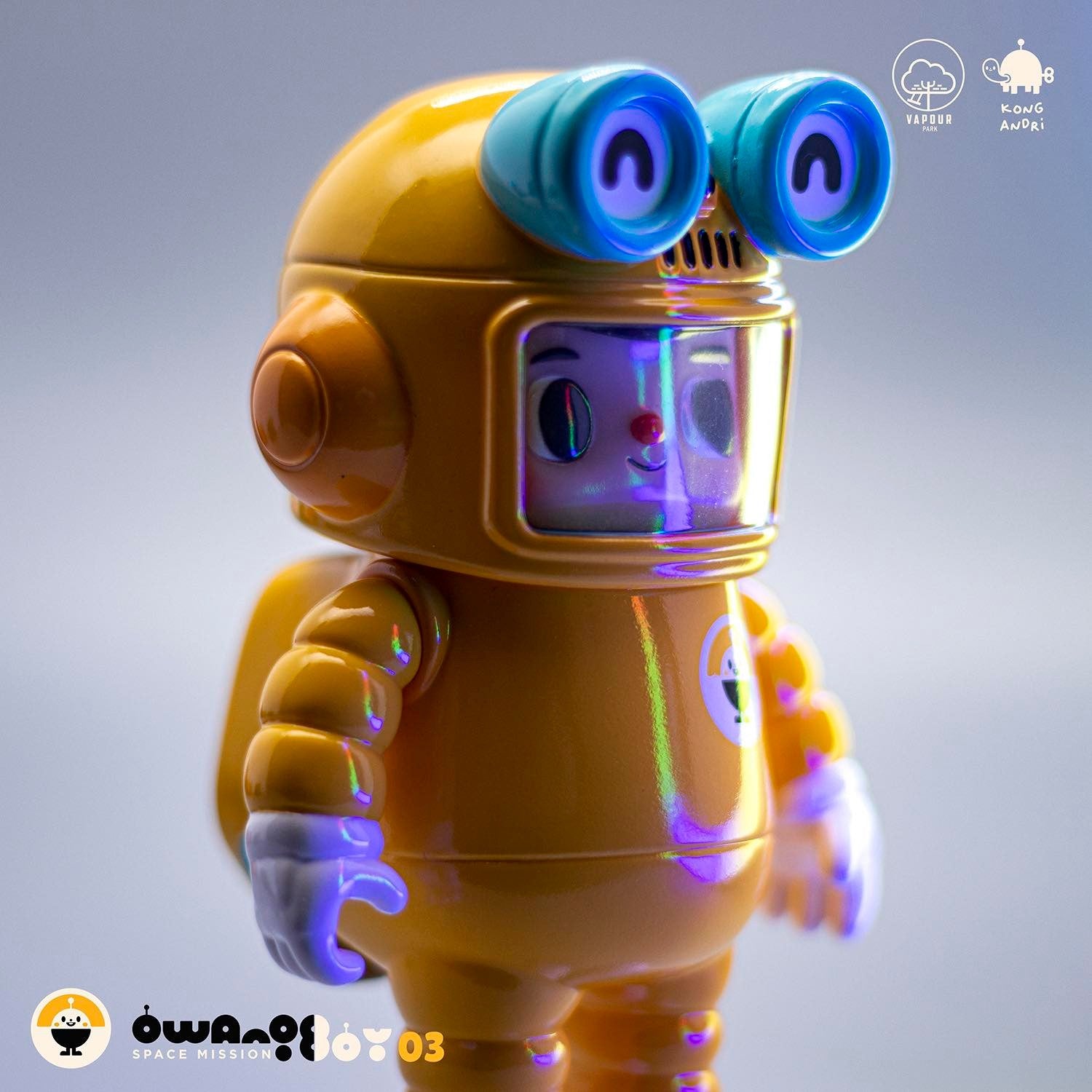 Owangeboy - Space Mission 03 - Yellow Traveler by Kong Andri & Vapourpark