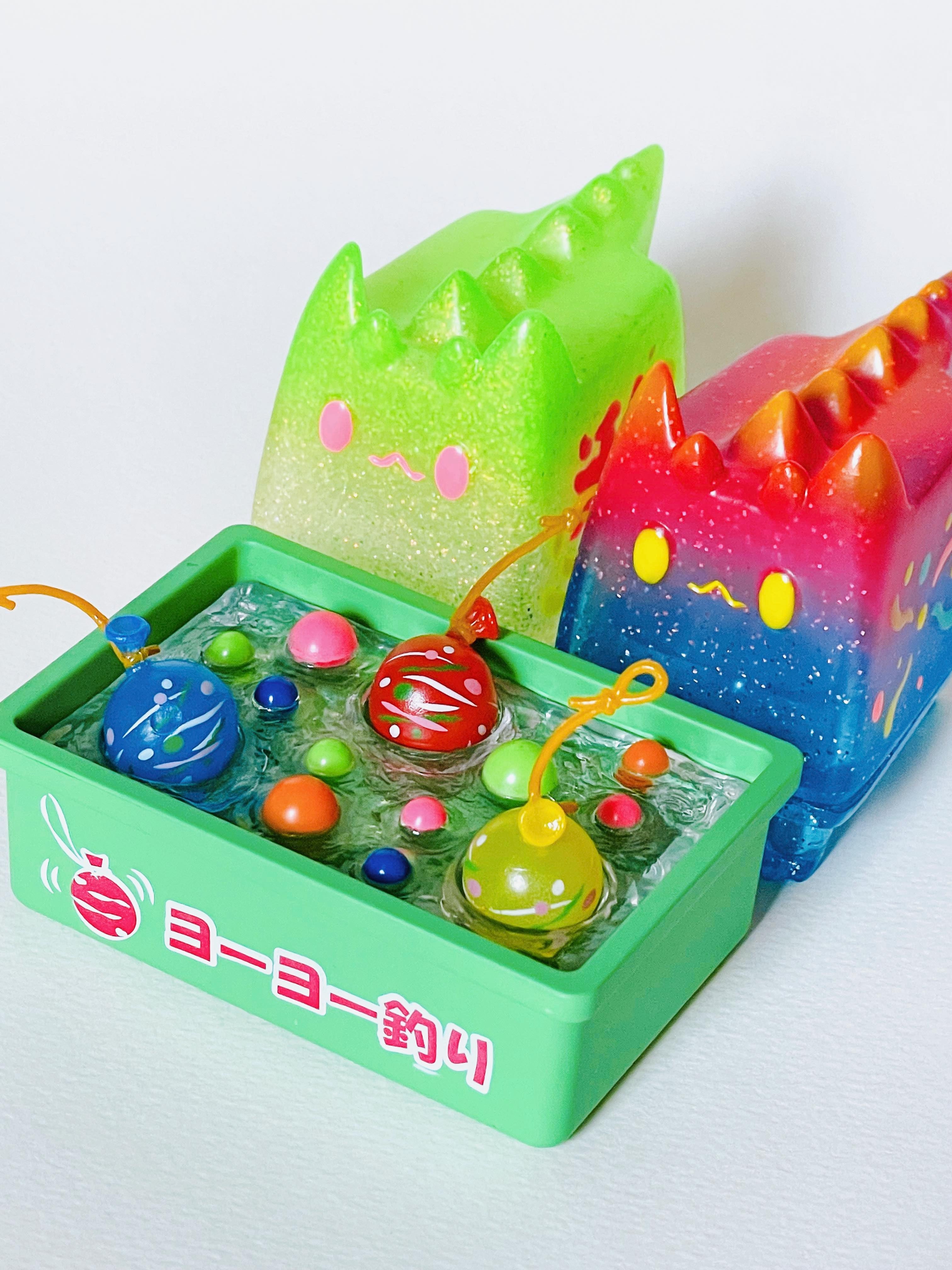 Box Cat - kakigori and fireworks by Rato Kim, plastic baby toys in a container, indoor toy.
