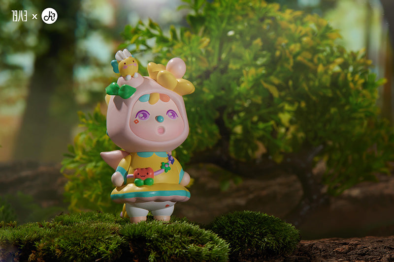 Larvochoi Forest Fairies Series by Playgrounders x 1983 Toys