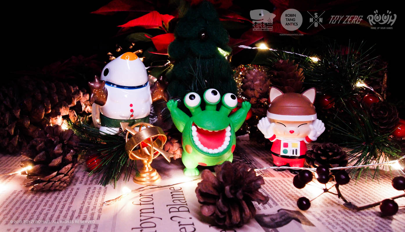 RUYH. Christmas Series by Momoco X Shon X Robin: Toys on table - snowman, cat, alien, and more.