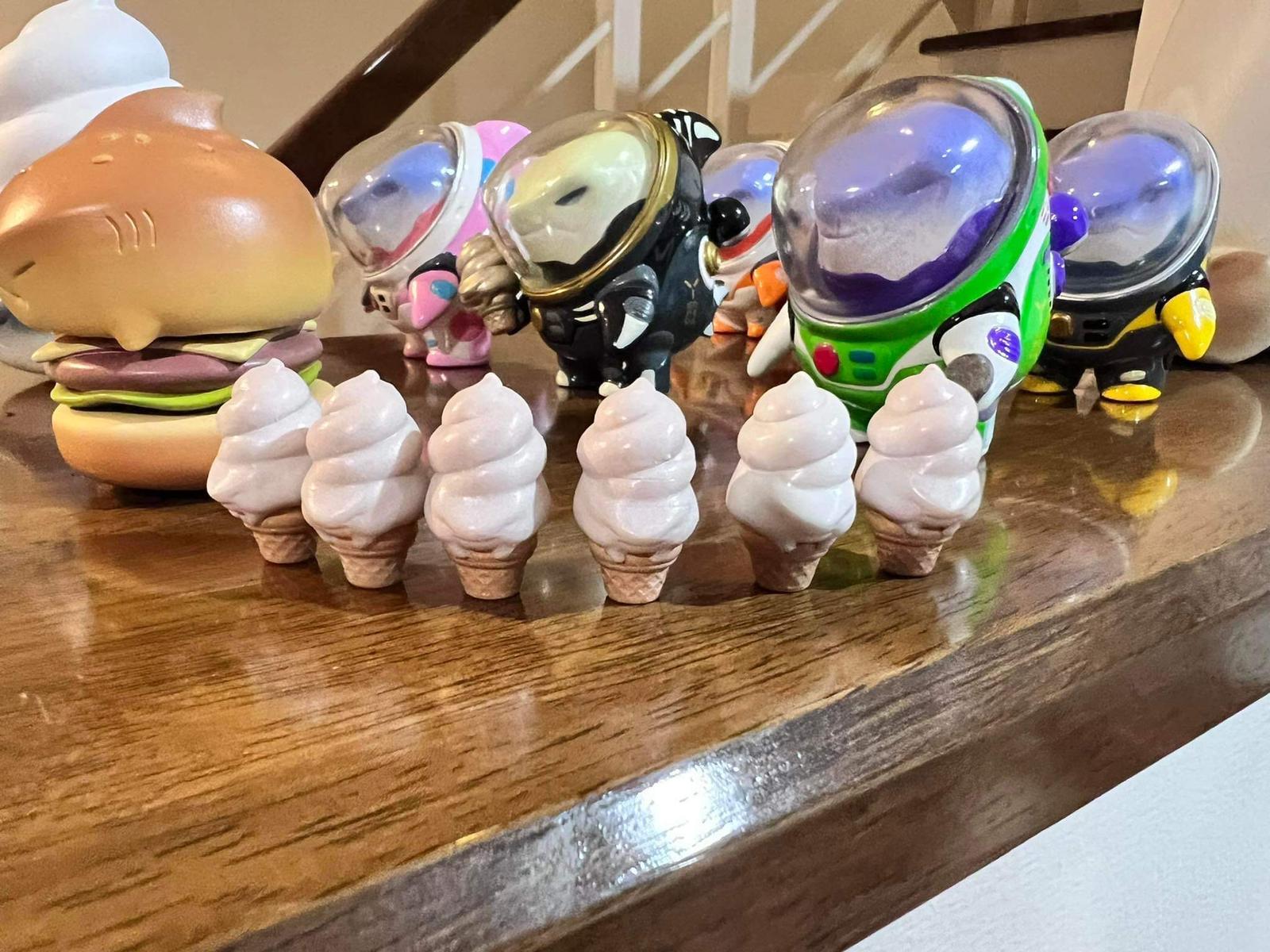 Shark Fast Food Series - Burger & Ice Cream by Pack Kuchu