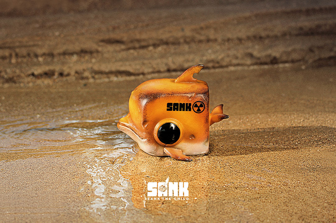 Toy fish shaped like a dolphin in sand, Cube Dolphin - Radiation by Sank Toys, 9.9*8*7.7CM, resin, limited to 99 sets.