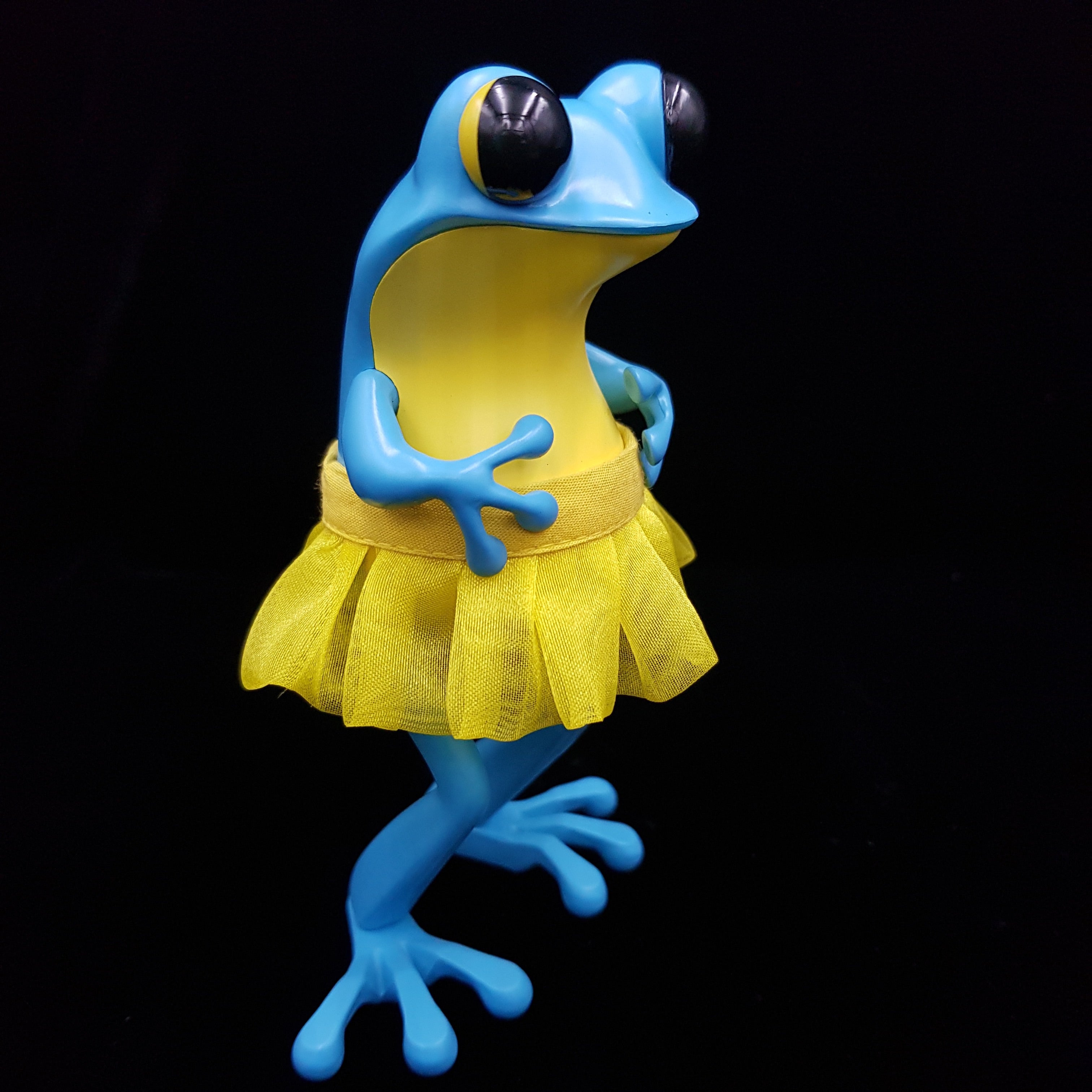 Blue Lemonade APO Frog by TwelveDot