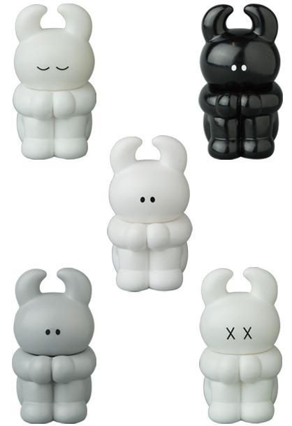 Group of Japanese toy artist Uamou figures from Vinyl Artist Gacha Series 13. Includes cat and animal figurines.
